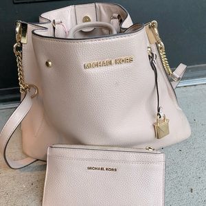 Light pink Michael kors purse and wallet